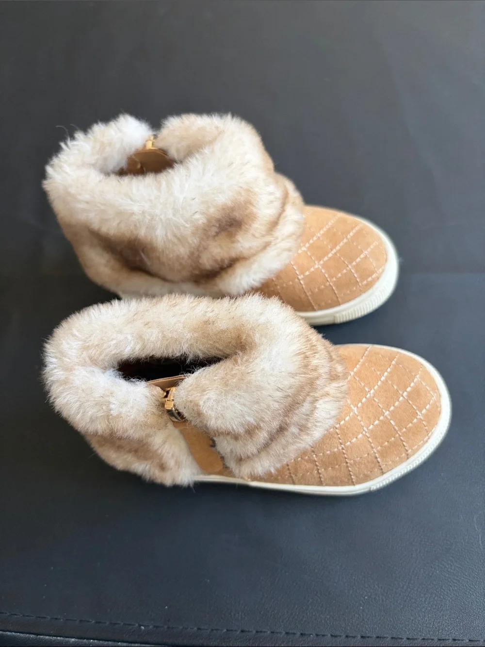 Sugar Lil Paige Faux Fur Quilted Winter Boots Tan Girls Size 5 Cozy Zip